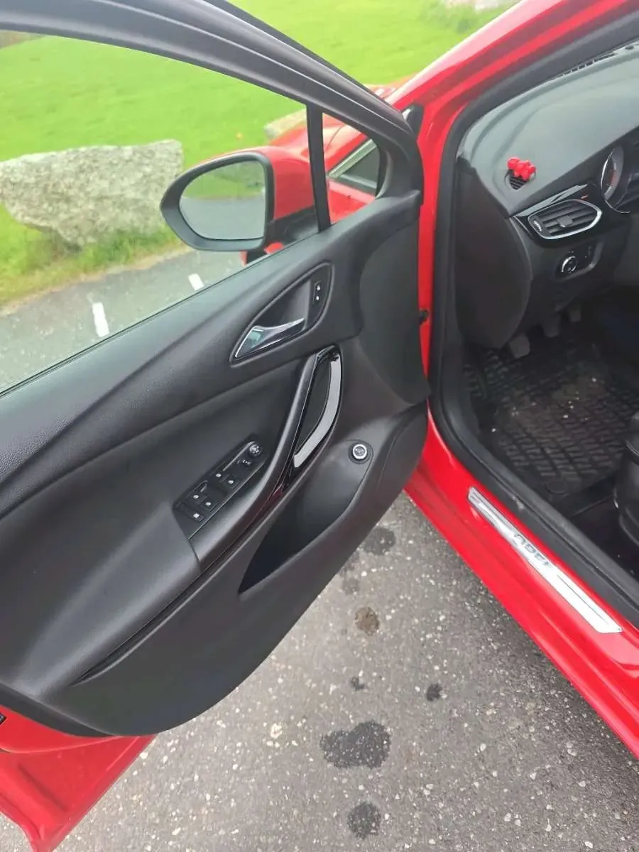 Opel Astra 2018 photo 2