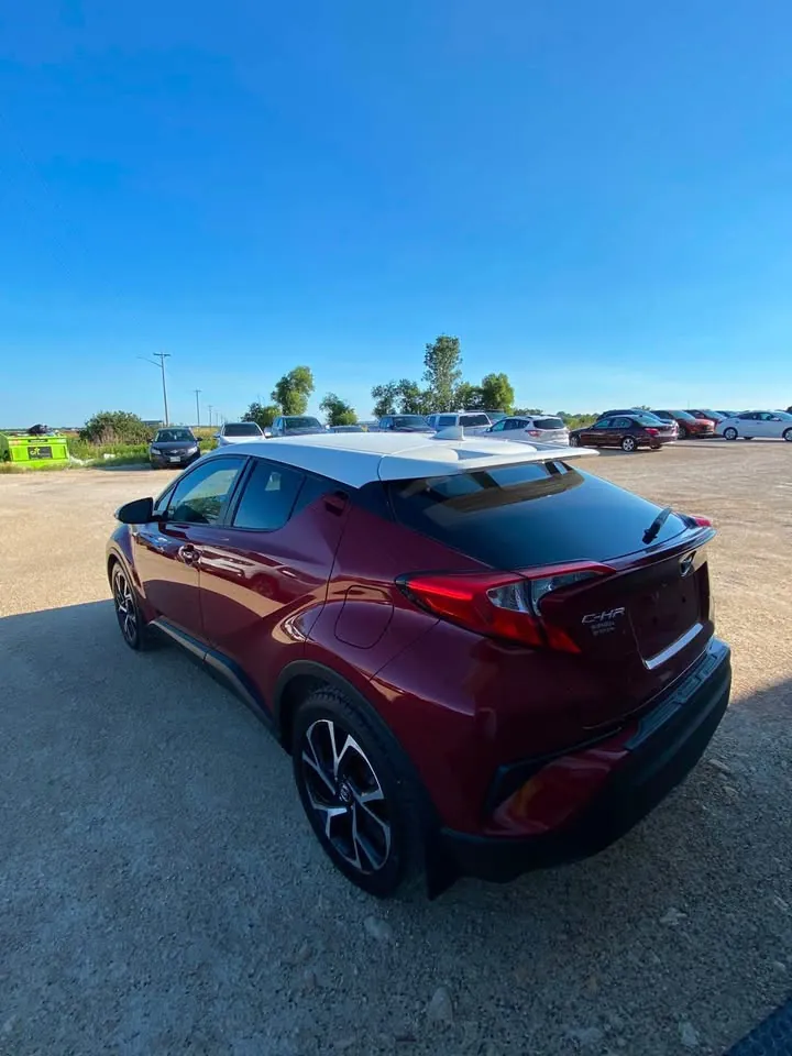 Toyota C-Hr 2018 photo 3
