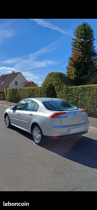 Renault Laguna 2008 photo 4