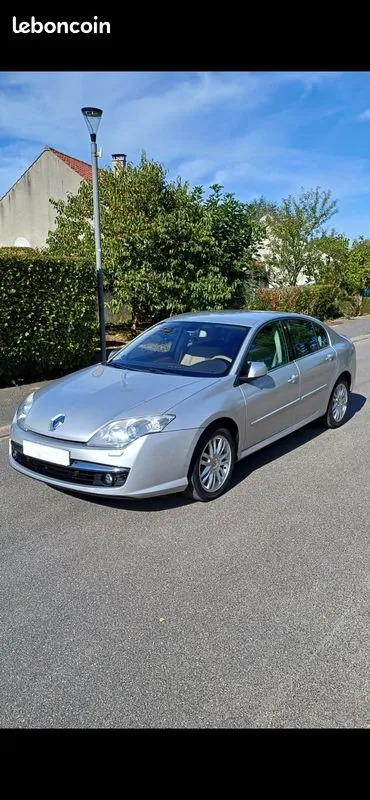 Renault Laguna 2008 photo 2