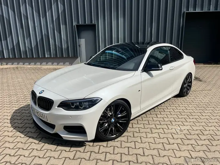 BMW M240I