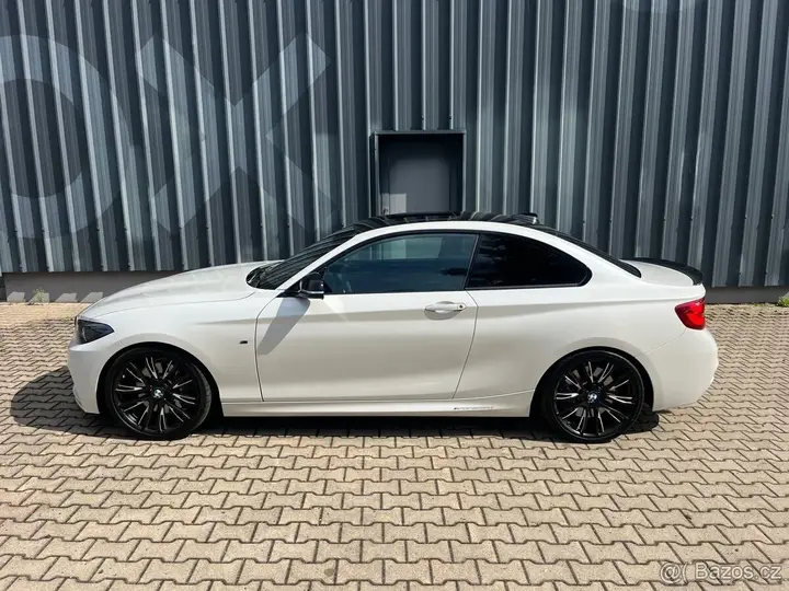 BMW M240I 2020 photo 2