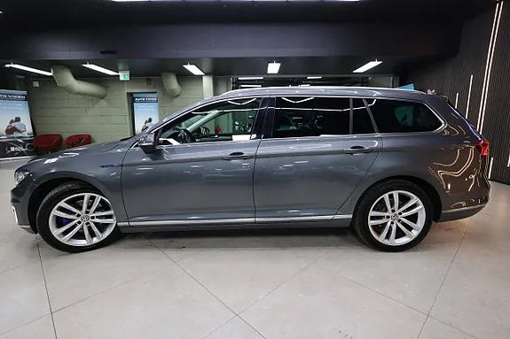 Volkswagen Passat 2017 photo 5