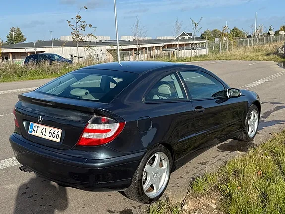 Mercedes-Benz C180 2005 photo 5