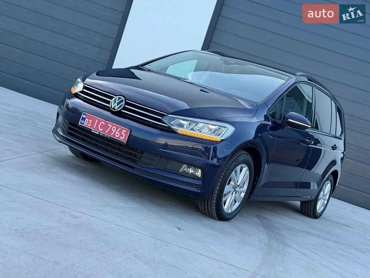 Volkswagen Touran 2023 photo 4