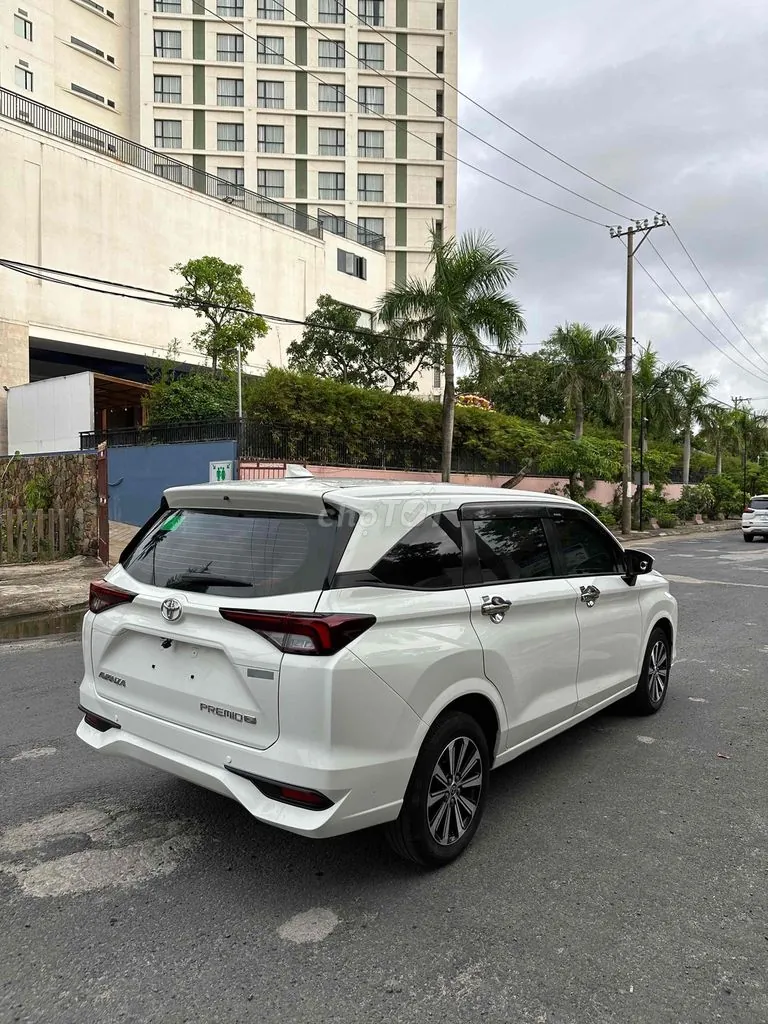 Toyota Avanza Premio 2023 photo 3
