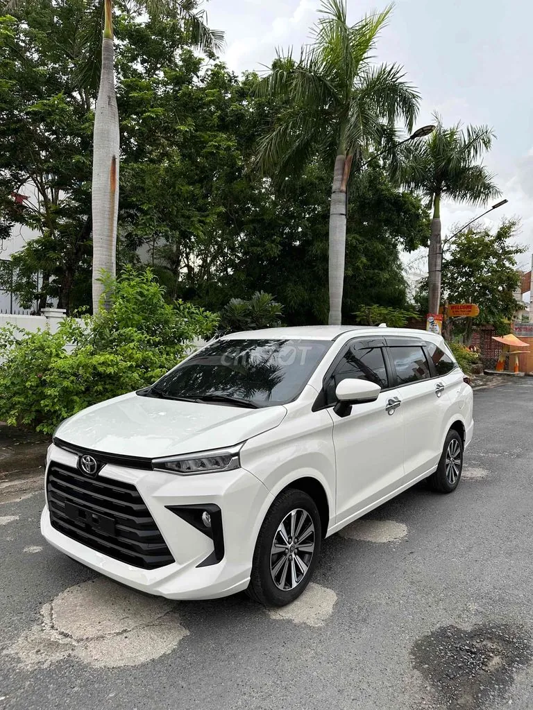 Toyota Avanza Premio