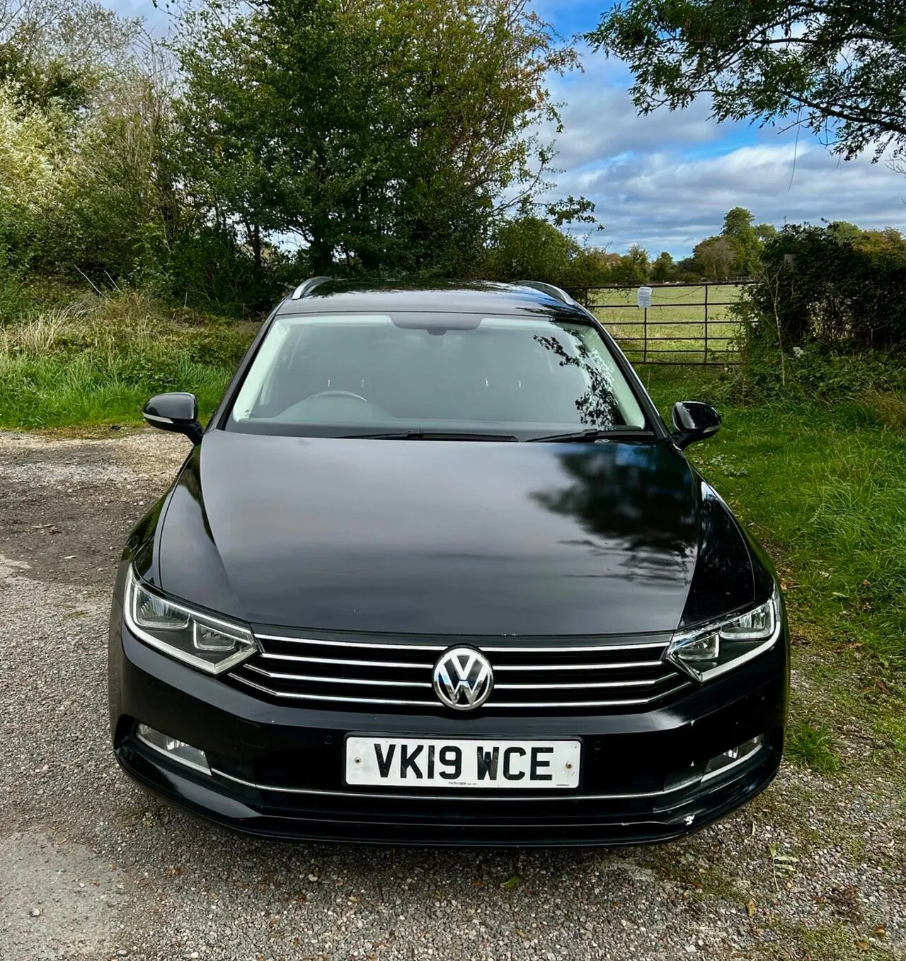 Volkswagen Passat 2019 photo 2