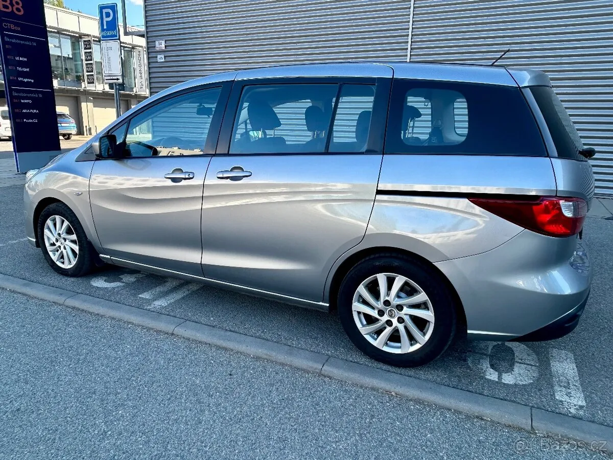 Mazda 5 2011 photo 5