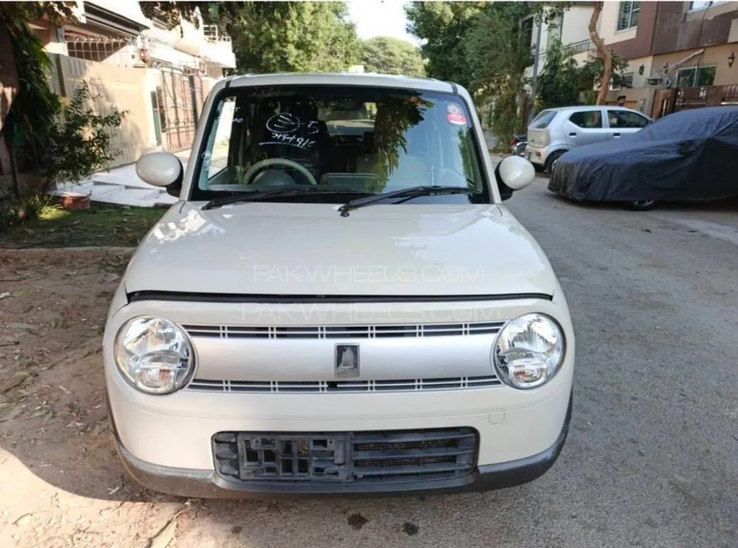 Suzuki Alto Lapin