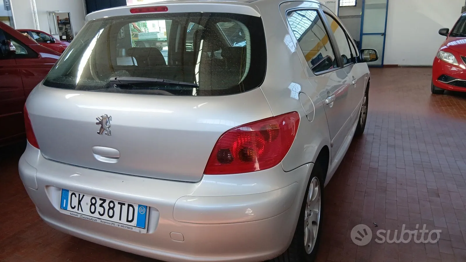 Peugeot 307 2004 photo 2