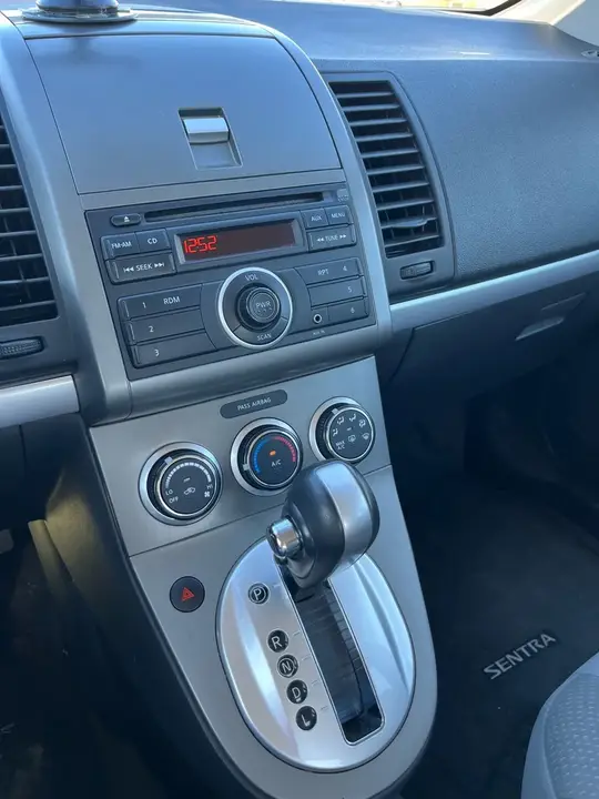 Nissan Sentra 2012 photo 5