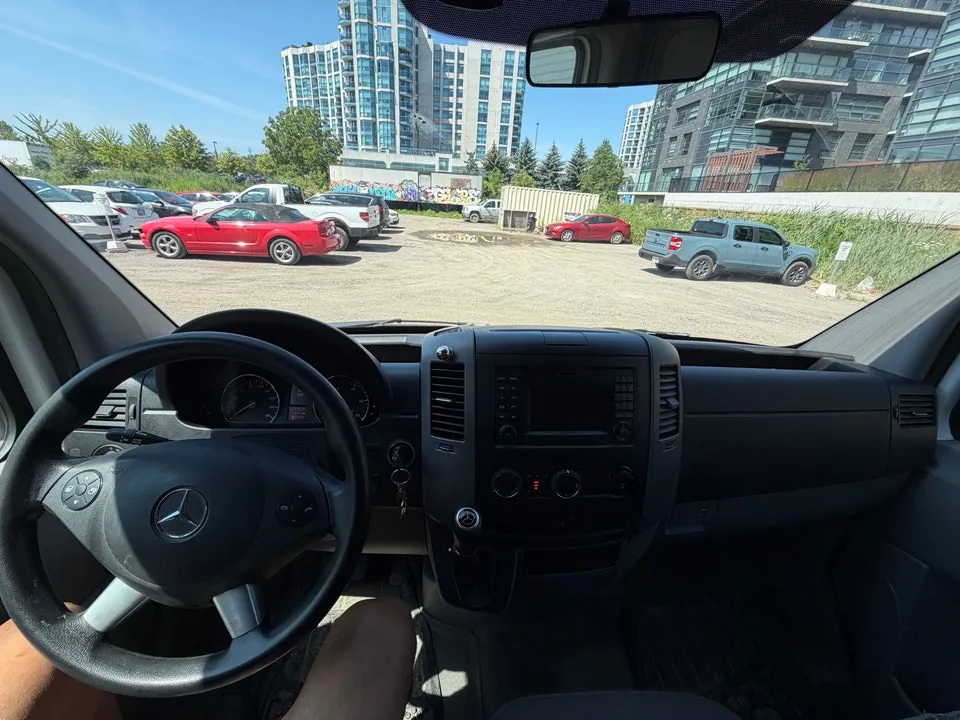 Mercedes-Benz Sprinter Van 2016 photo 5
