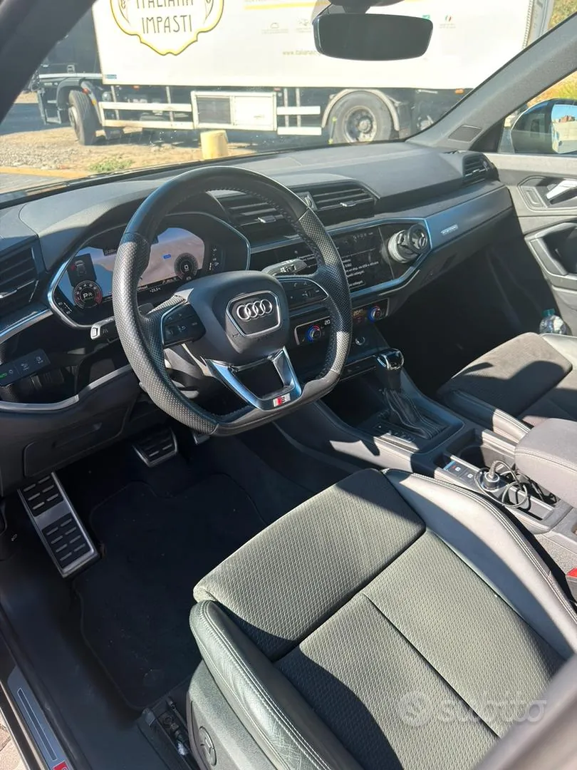 Audi Q3 2019 photo 3