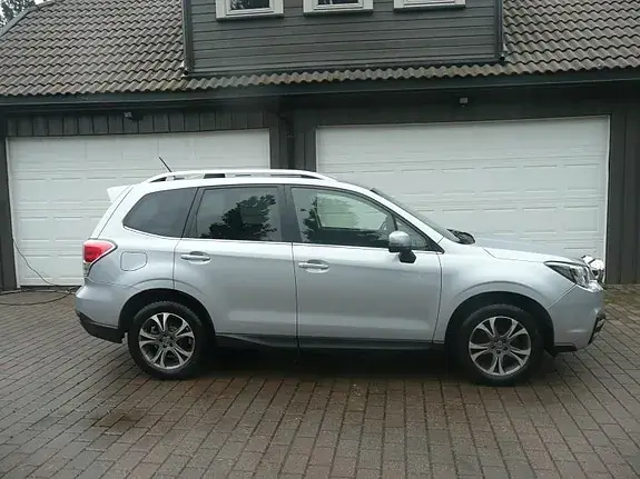 Subaru Forester 2016 photo 3