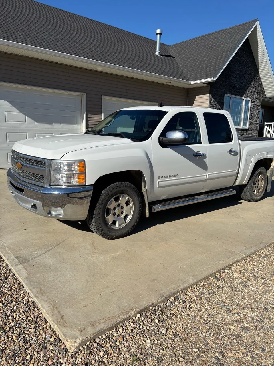 Chevrolet Silverado 1500 2013 photo 2
