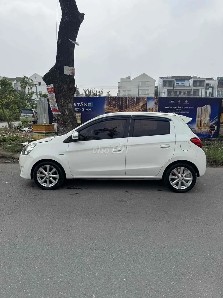 Mitsubishi Mirage 2014 photo 5