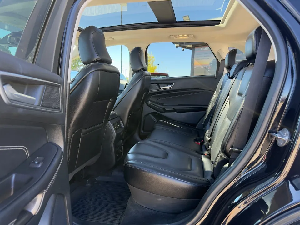 Ford Edge 2022 photo 4