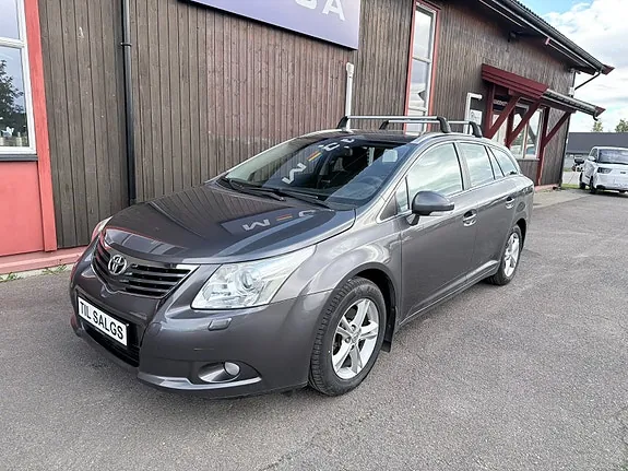 Toyota Avensis 2010 photo 3