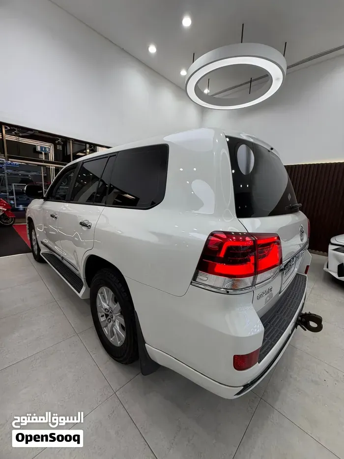 Toyota Land Cruiser 2018 photo 4