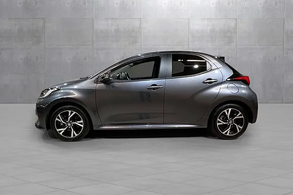 Toyota Yaris 2024 photo 2