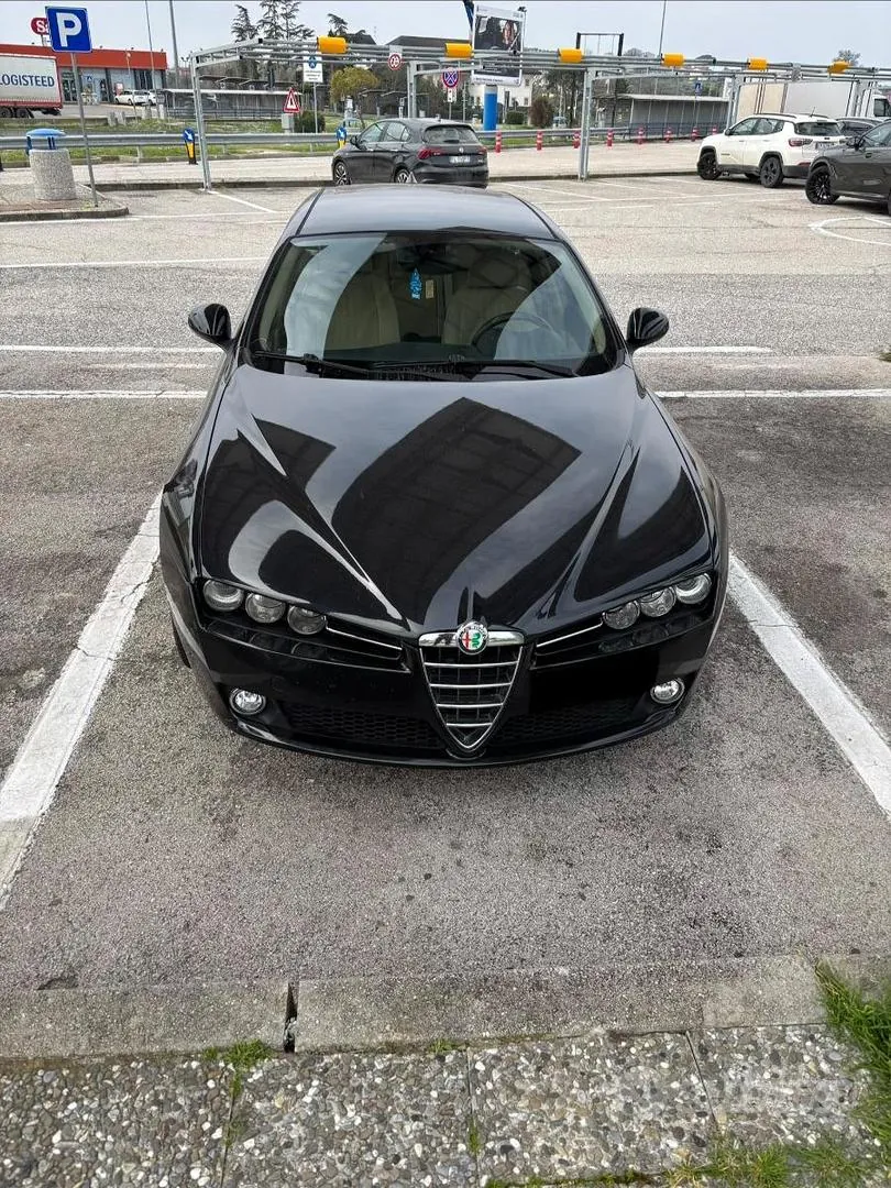 Alfa Romeo 159
