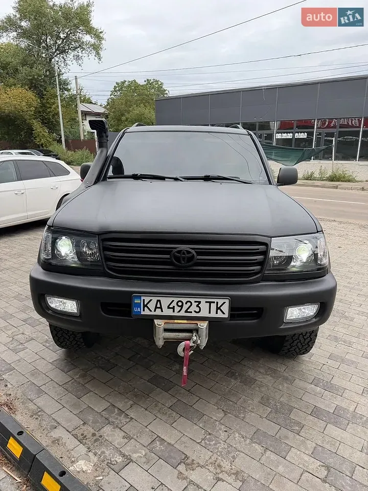 Toyota Land Cruiser 2003 photo 3