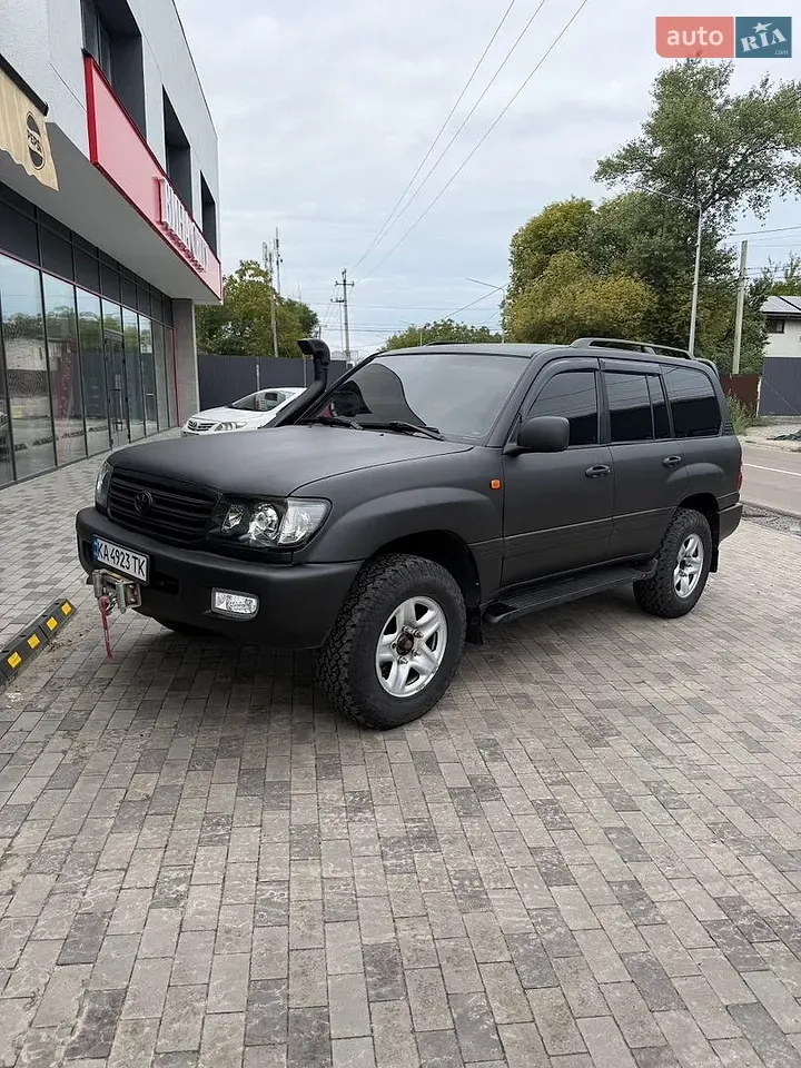 Toyota Land Cruiser 2003 photo 2