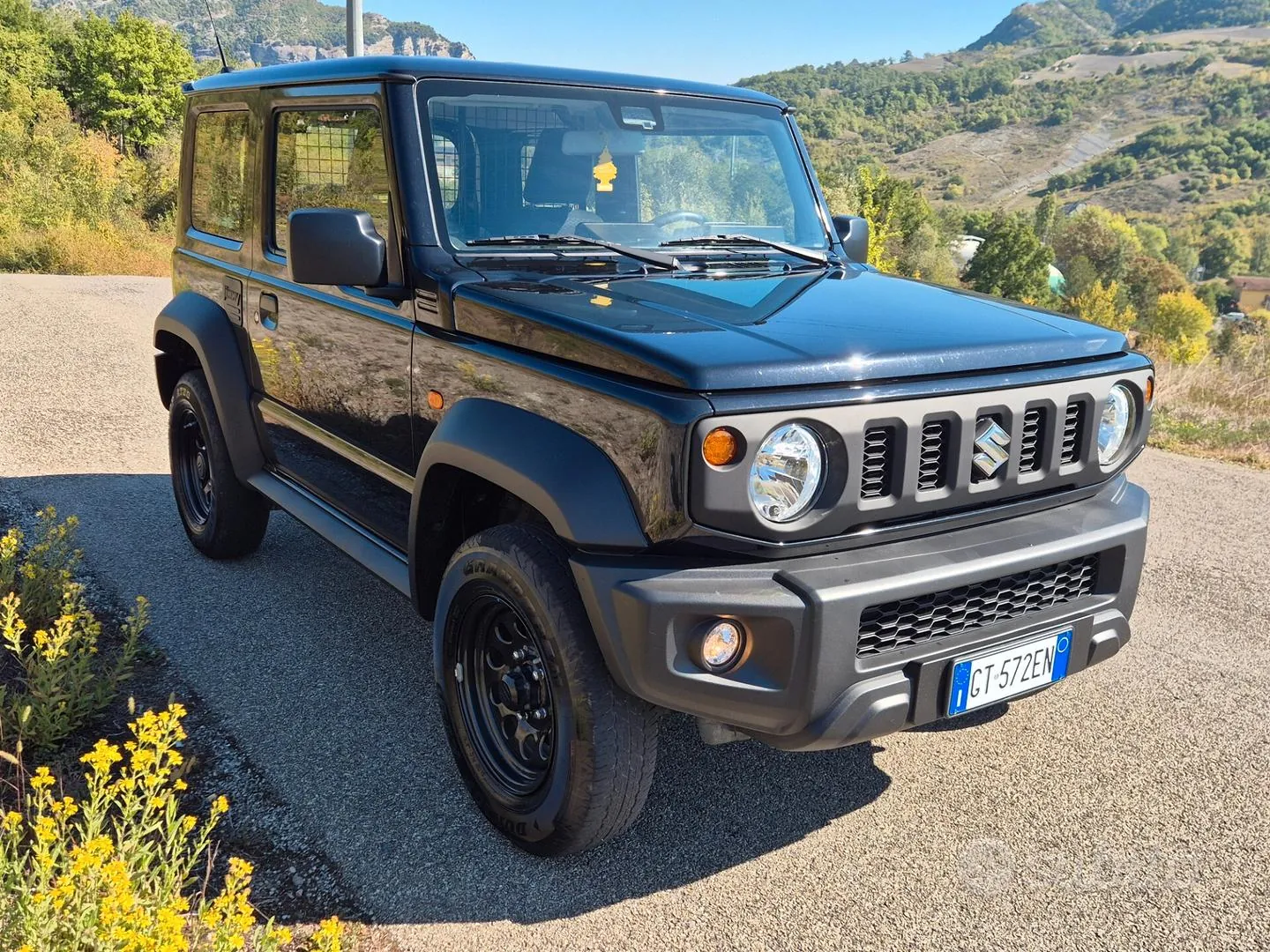 Suzuki Jimny 2024 photo 2