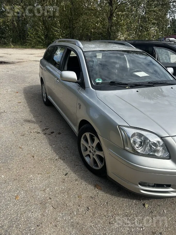 Toyota Avensis 2005 photo 5