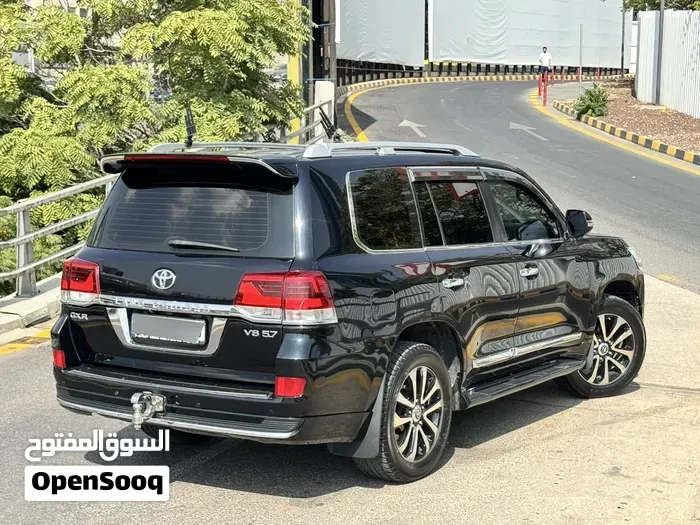 Toyota Land Cruiser 2015 photo 2