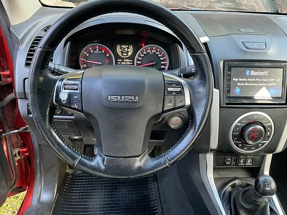 Isuzu D-Max 2017 photo 5
