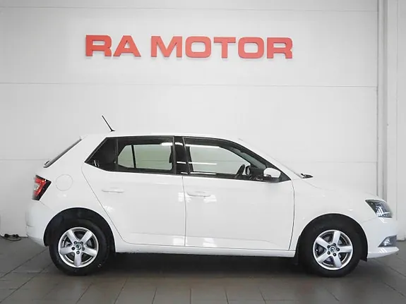 Skoda Fabia 2016 photo 4