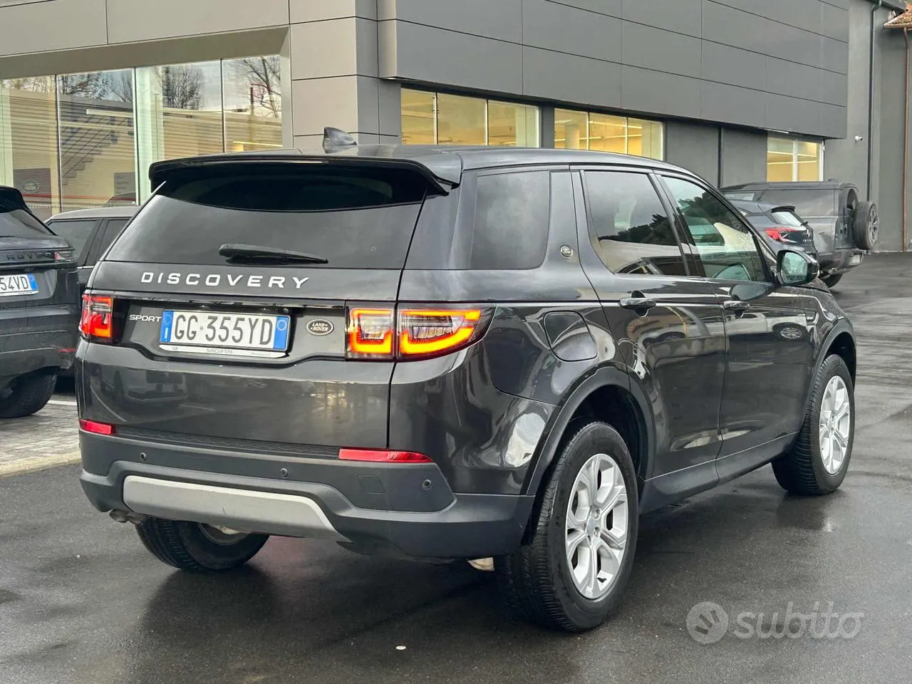 Land Rover Discovery Sport 2021 photo 4