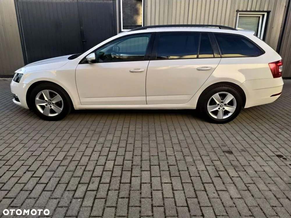 Skoda Octavia 2017 photo 4