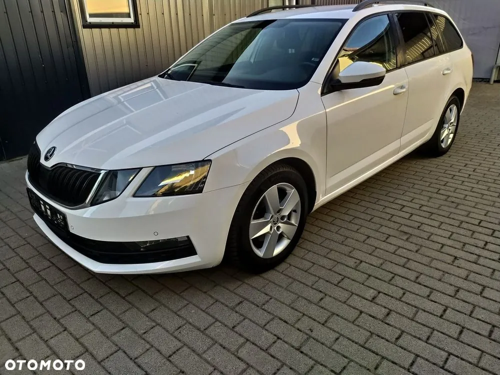 Skoda Octavia 2017 photo 3
