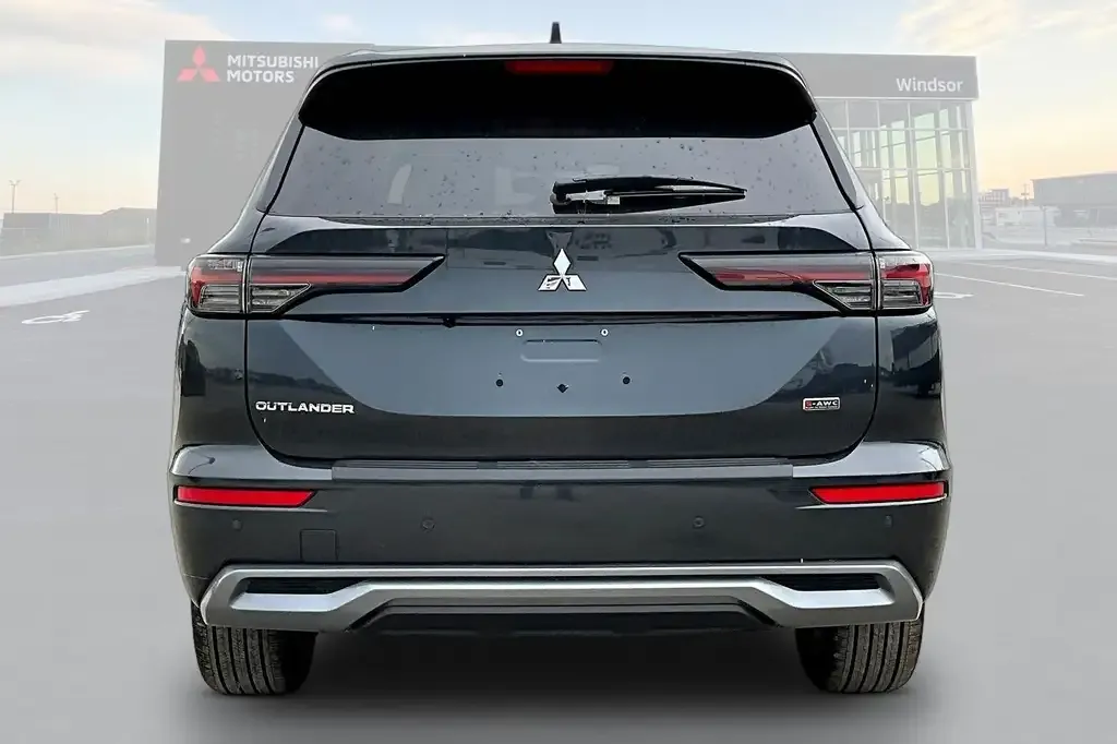 Mitsubishi Outlander 2026 photo 4