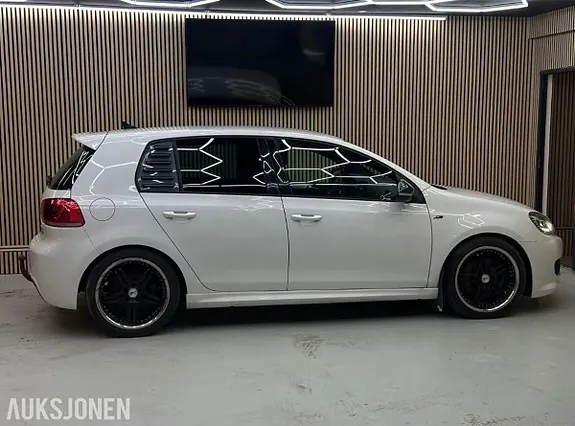 Volkswagen Golf 2011 photo 4