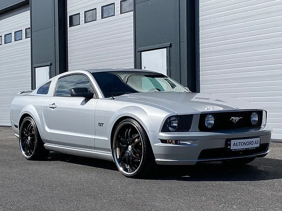 Ford Mustang 2005 photo 5