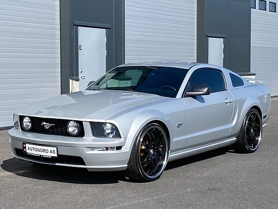 Ford Mustang 2005 photo 3