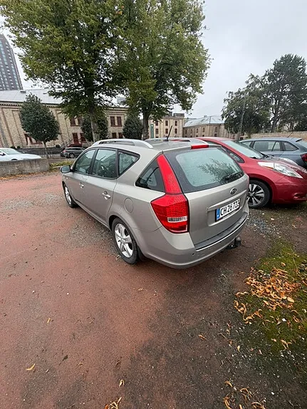 Kia Ceed 2012 photo 3