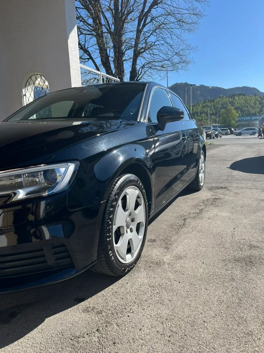 Audi A3 2017 photo 2