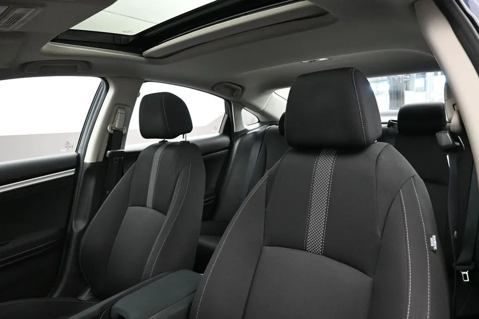 Honda Civic 2020 photo 4