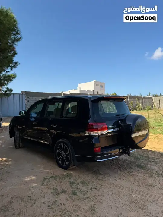 Toyota Land Cruiser 2009 photo 4