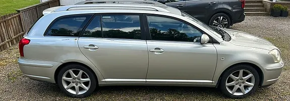 Toyota Avensis 2006 photo 3
