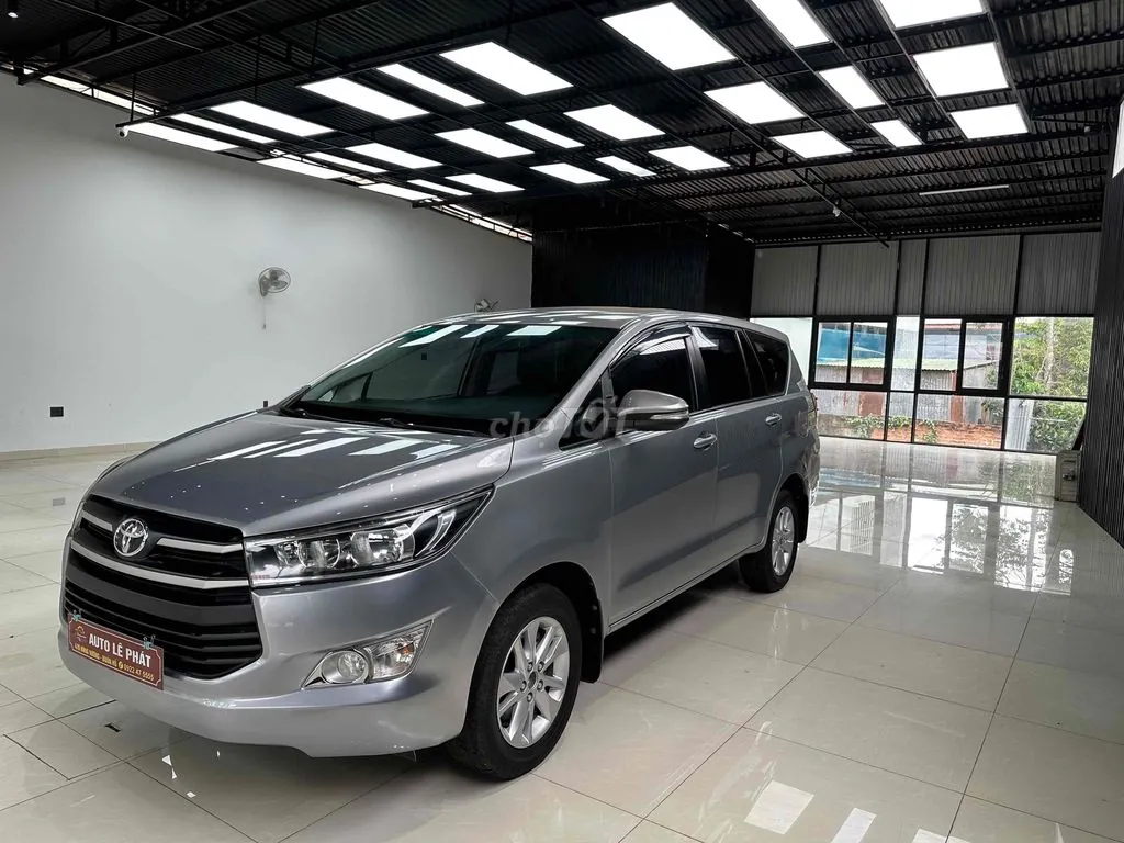 Toyota Innova 2017 photo 2