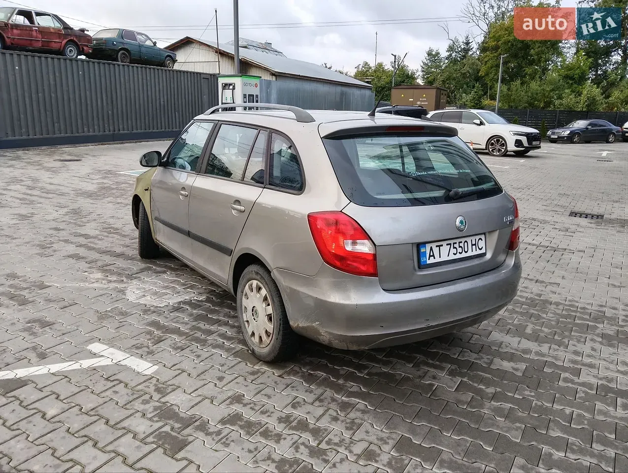 Skoda Fabia 2010 photo 4
