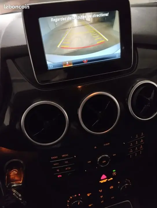 Mercedes-Benz B-Class 2016 photo 2