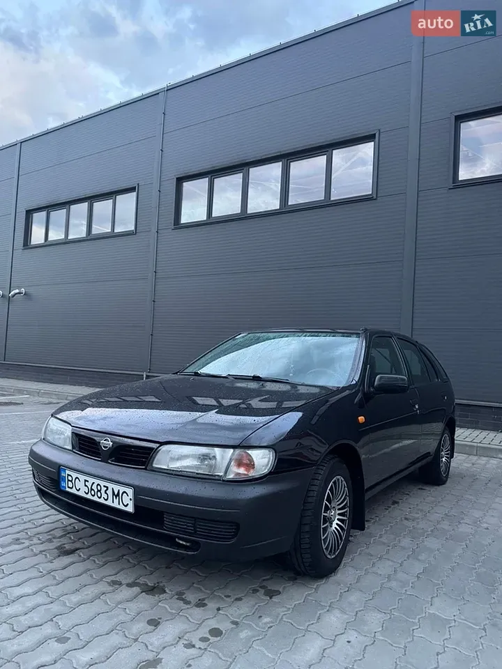 Nissan Almera 1996 photo 2