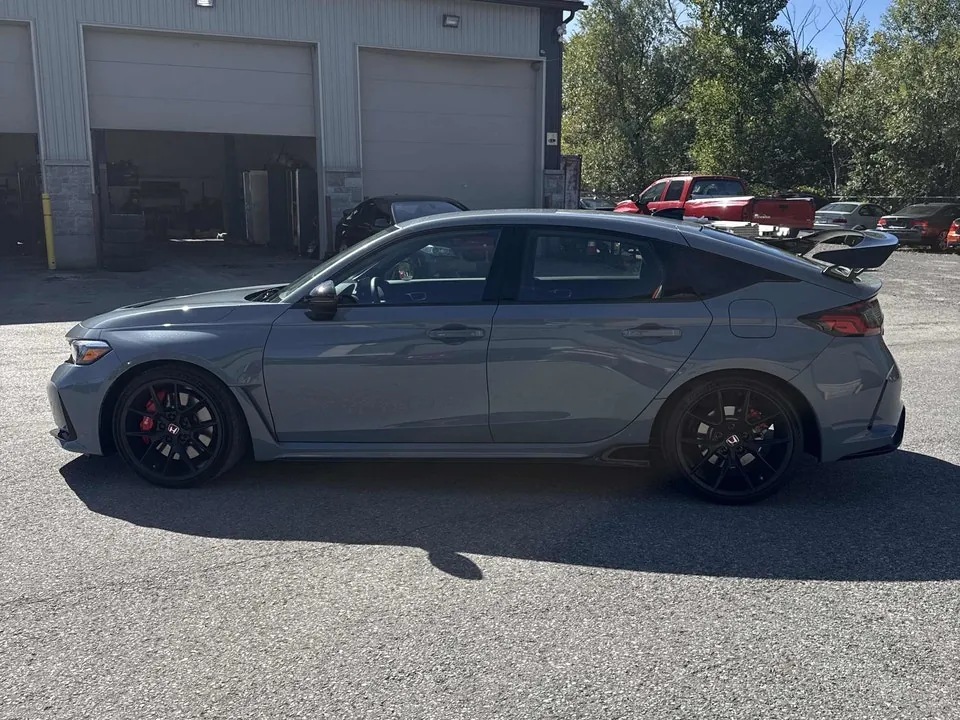 Honda Civic 2025 photo 3
